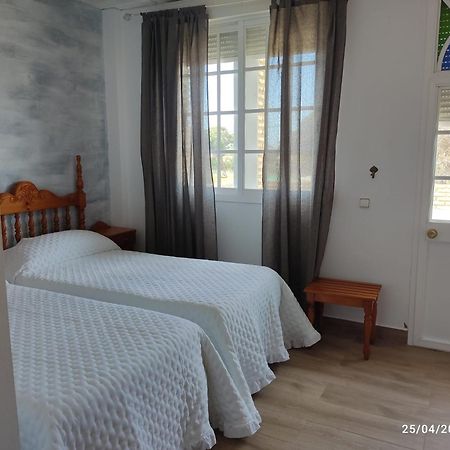 Hostal Quinto Pino Chipiona Exterior photo