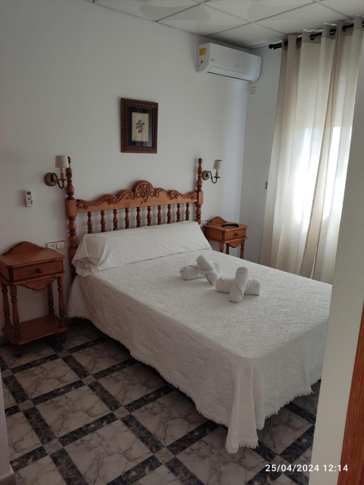 Hostal Quinto Pino Chipiona Exterior photo