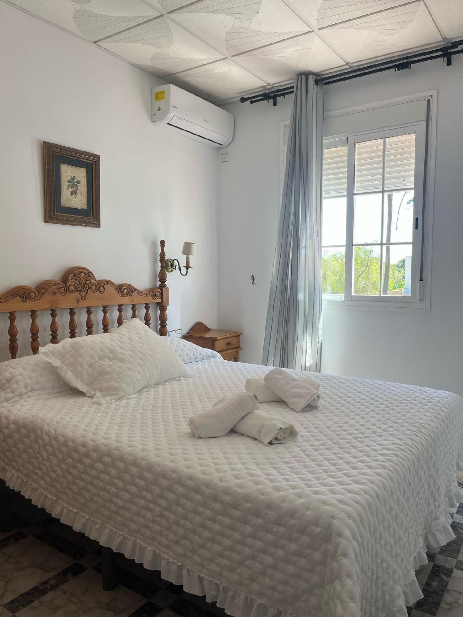 Hostal Quinto Pino Chipiona Exterior photo